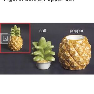 Lenox British Colonial NWT Salt and Pepper Shaker shaped like a pineapple